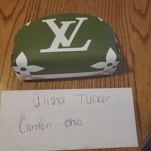 Limited edition kacki cosmetics xl pouchette